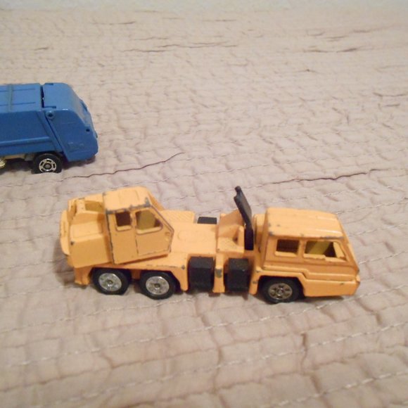 Vintage Playart and Tomica Toy Cars - Picture 9 of 11